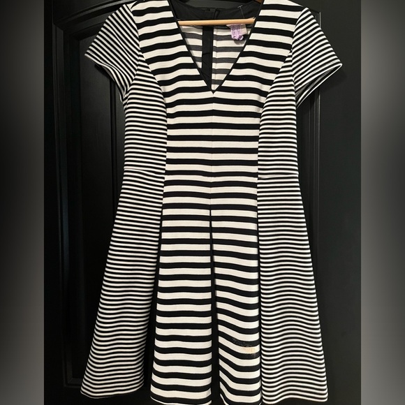 NWOT Banana Republic Faille Mini Dress - Picture 1 of 9